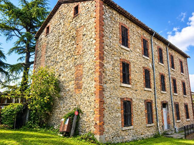 Maison 38 pièces 600 m²