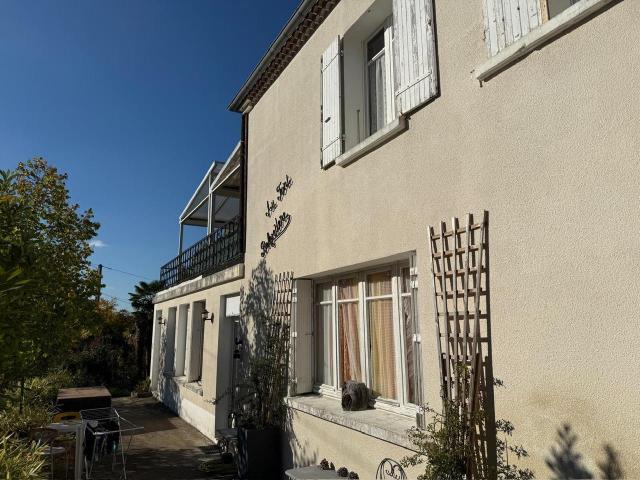 Maison 390 m²
