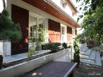 Maison 7 8 pièces avec jardin