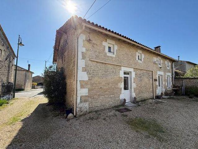 Maison 7 chambres, TILLOU Poitou 79110 DS100824229