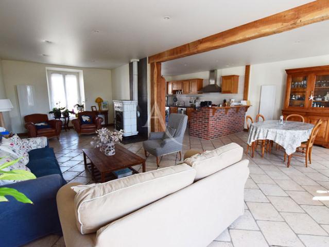 Maison 7 pièce s 181.35 m2