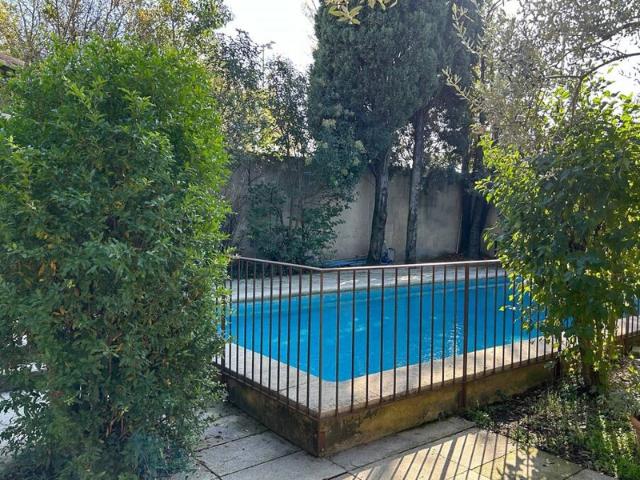 Maison 7 pièce s 211 m2