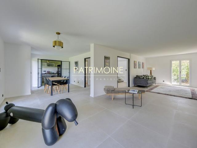 Maison 7 pièce s 214.50 m² Golf de Saint Nom la Bretèche 215m² Saint Nom la Bretèche