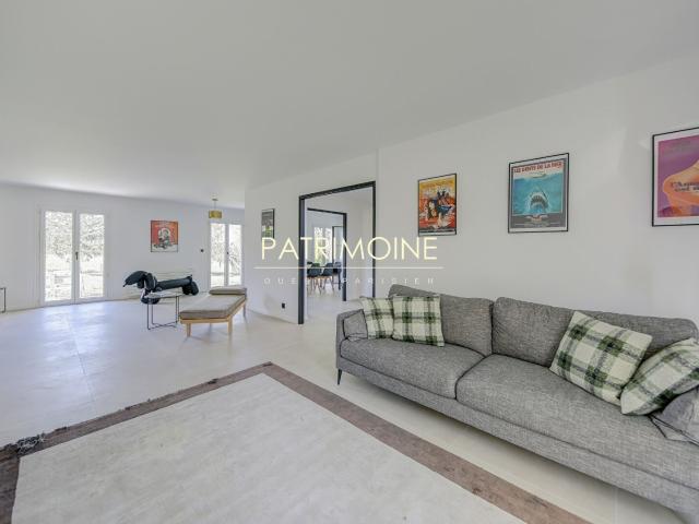 Maison 7 pièce s 214.50 m² Golf de Saint Nom la Bretèche 215m² Villepreux