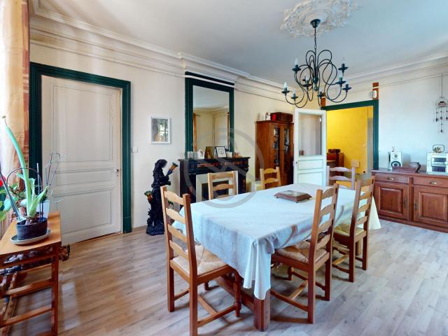 Maison 7 pièce s 220 m2