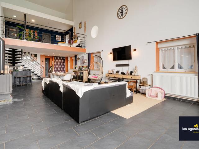 Maison 7 pièce s 315 m2 + terrain 2000m2