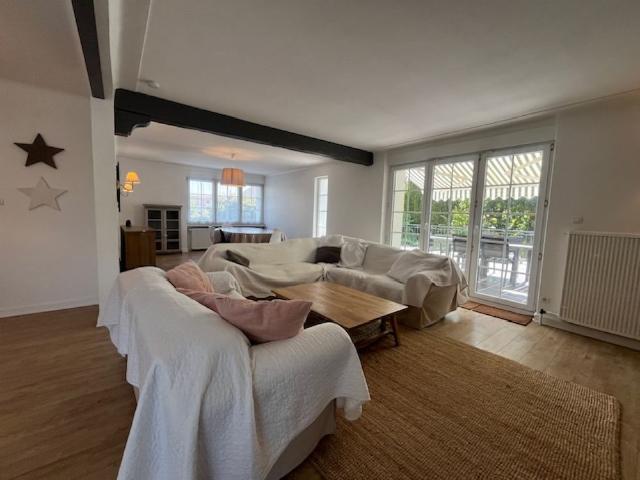 Maison 7 pièce s 5 chambre s 200 m²