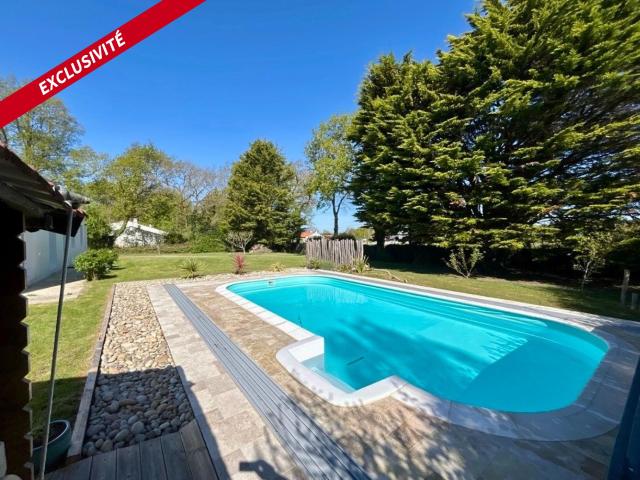 Proche Challans, Maison 3 chambres jardin piscine