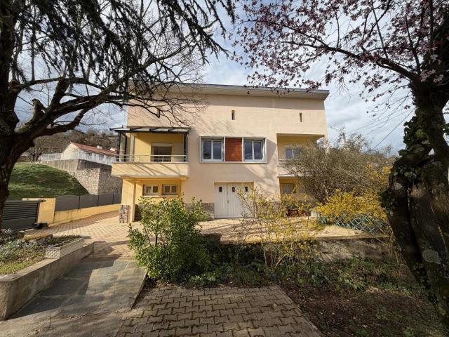 Maison 7 pièces 105 m²