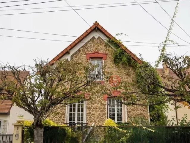 Maison 7 pièces 105 m²