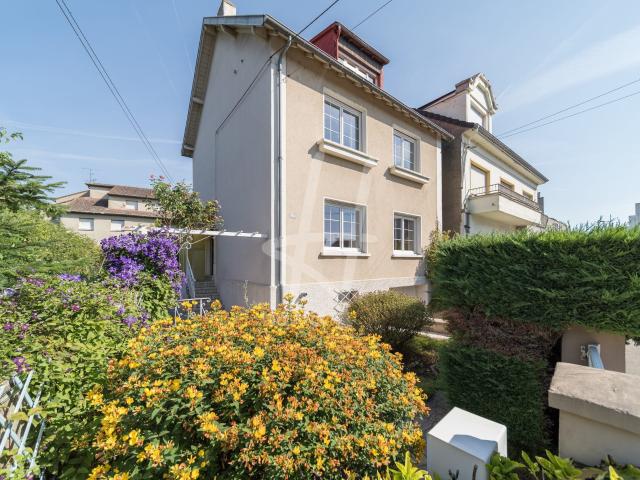 Maison 7 pièces 107 m²