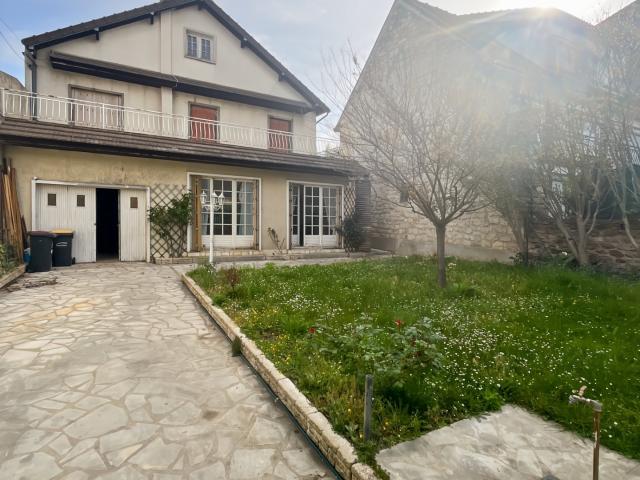 Maison 7 pièces 100 m²