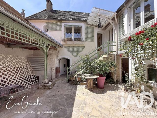 Maison 7 pièces, 129 m² à louer à Guerville 78930