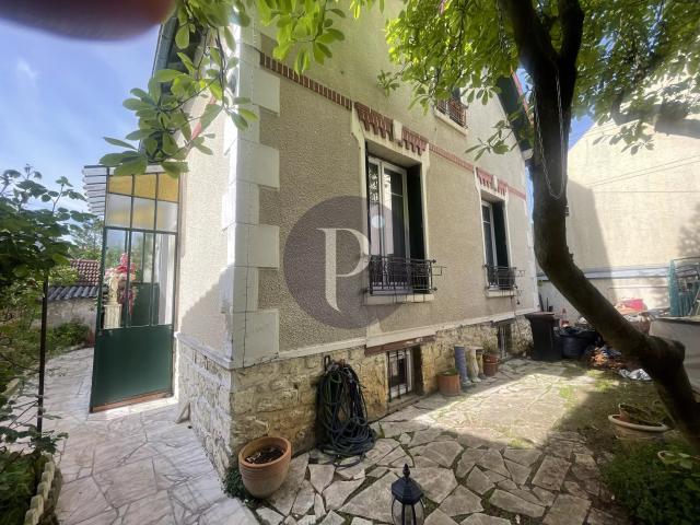 Maison 7 pièces 121 m²