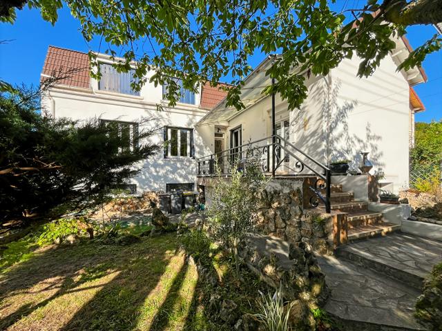 Maison 7 pièces 121 m²