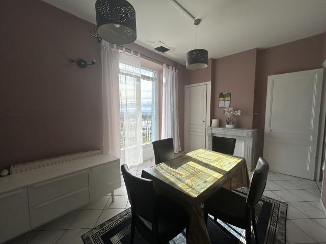 Maison 7 pièces 202 m²