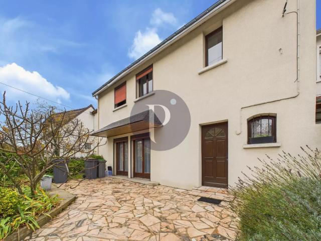 Maison 7 pièces 135 m²