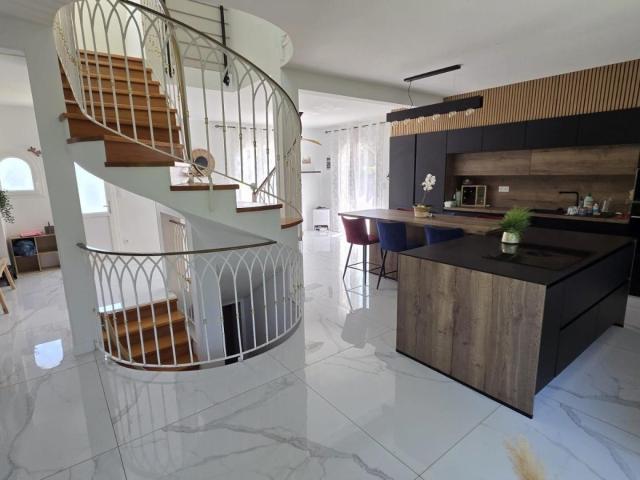 Maison 7 pièces 135 m²