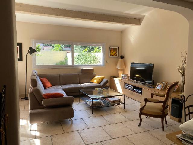 Maison 7 pièces, 135 m² à louer à Aix en Provence 13290