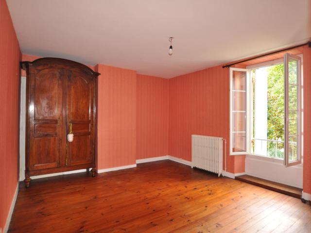 Maison 7 pièces, 135 m² à louer à Le Tourne 33550