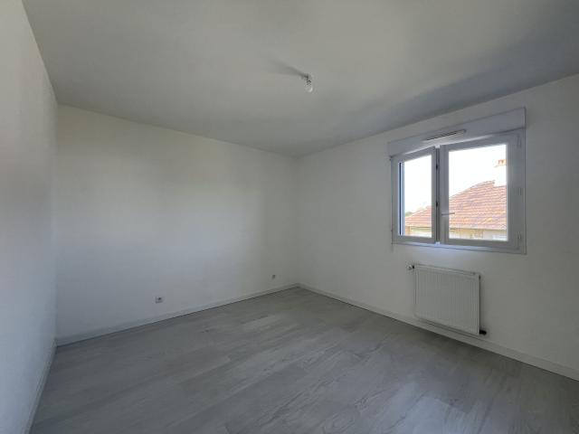 Maison 7 pièces, 135 m² à louer à Sargé lès le Mans 72190