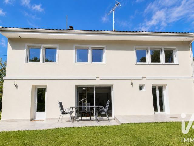 Maison 7 pièces 136 m²