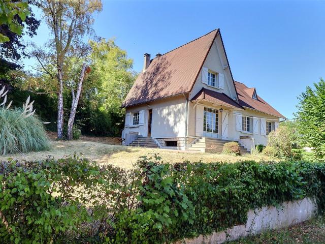 Maison 7 pièces 136 m²