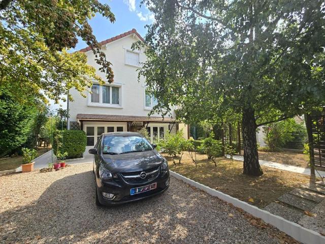 Maison 7 pièces 136 m²