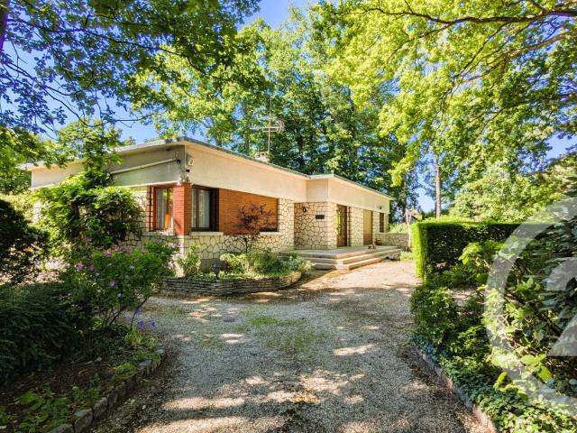 Maison 7 pièces 136 m²
