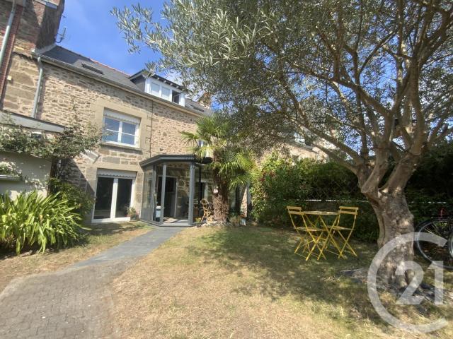 Maison 7 pièces 136 m²