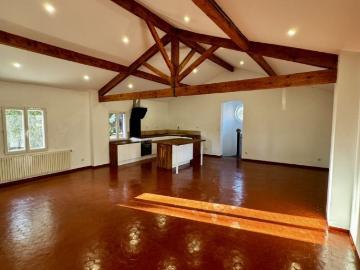 Maison 7 pièces, 136 m² à louer à Venelles 13770