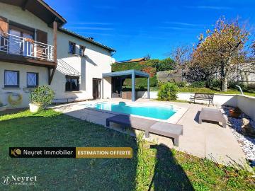 Maison 7 pièces 137 m2 4 chambres Piscine 841m2 de ter. 137m² Communay