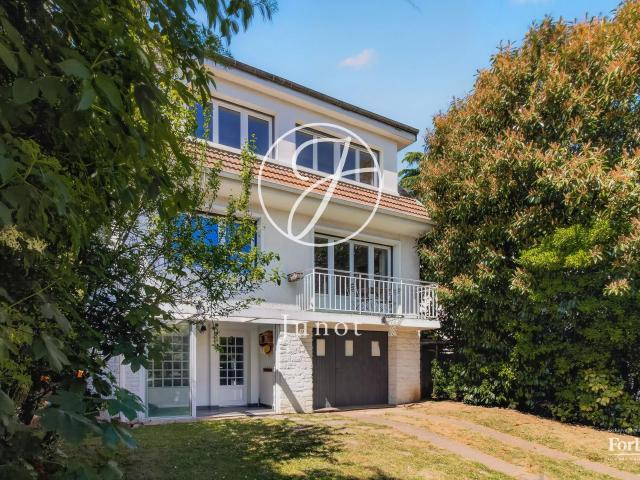 Maison 7 pièces 137 m²