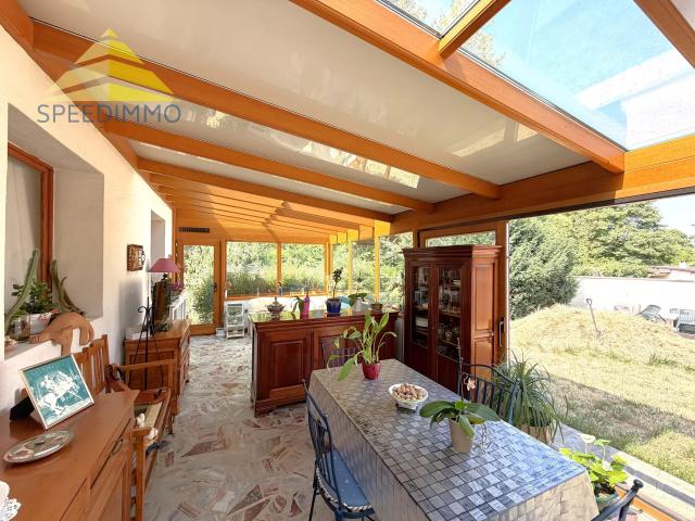 Maison 7 pièces, 137 m² à louer à Mandres les Roses 94520