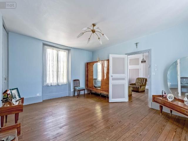 Maison 7 pièces 138 m²