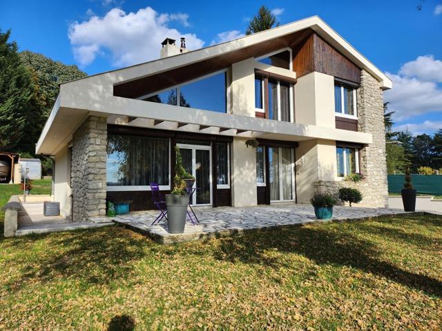 Maison 7 pièces 130 m²