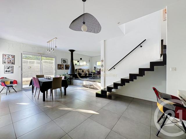 Maison 7 pièces 131 m²