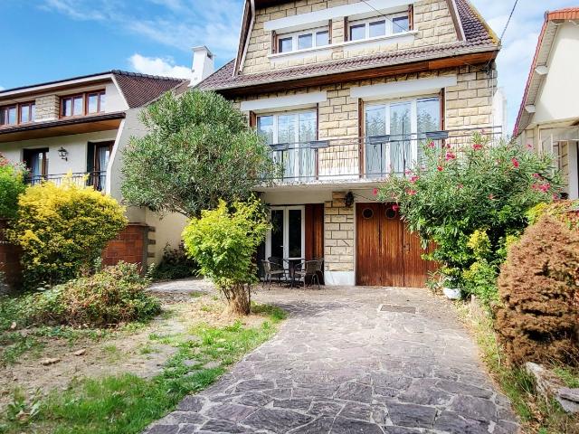 Maison 7 pièces 144 m²
