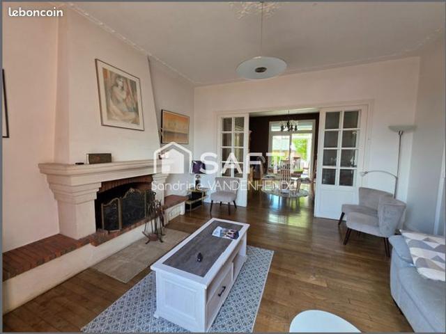 Maison 7 pièces 144 m²