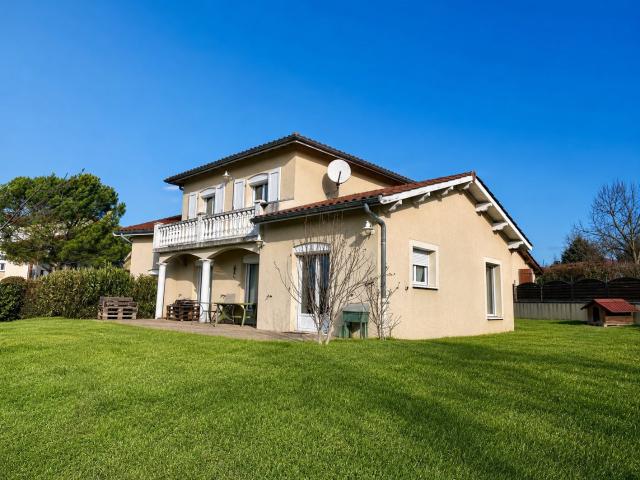 Maison 7 pièces 145 m²