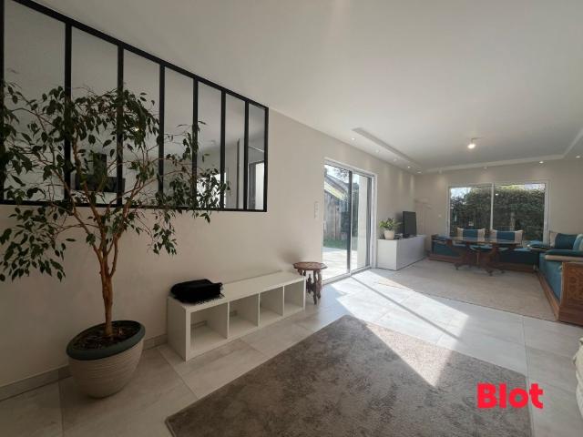Maison 7 pièces 145 m²