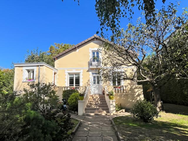 Maison 7 pièces 145 m²