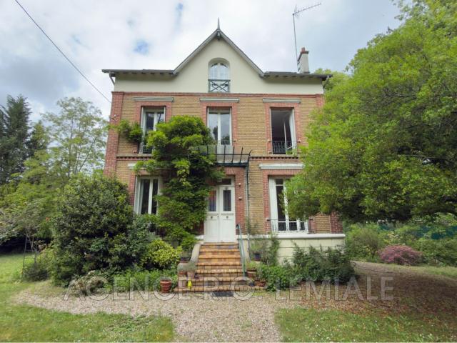 Maison 7 pièces 145 m²