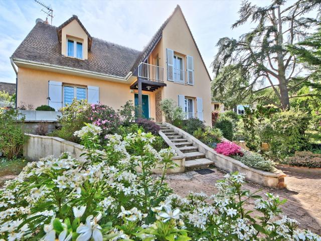 Maison 7 pièces 145 m²