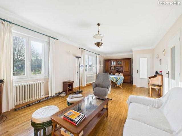 Maison 7 pièces 145 m²