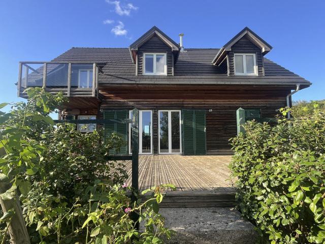 Maison 7 pièces 146 m²