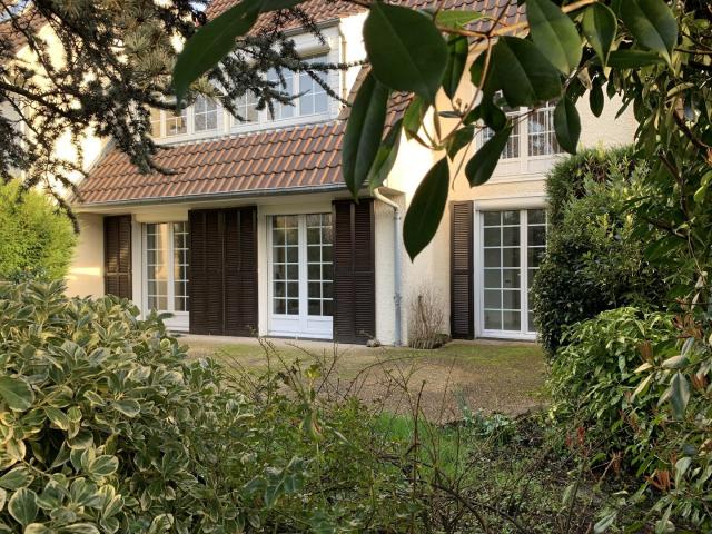 Maison 7 pièces 146 m²