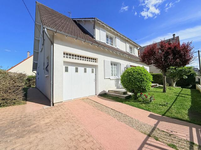 Maison 7 pièces 146 m²