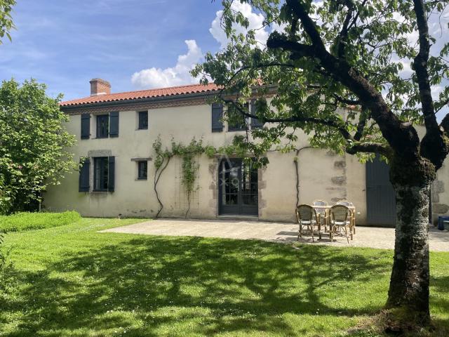 Maison 7 pièces 146 m²