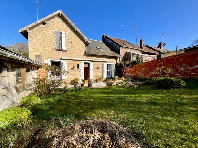 Maison 7 pièces 147 m²